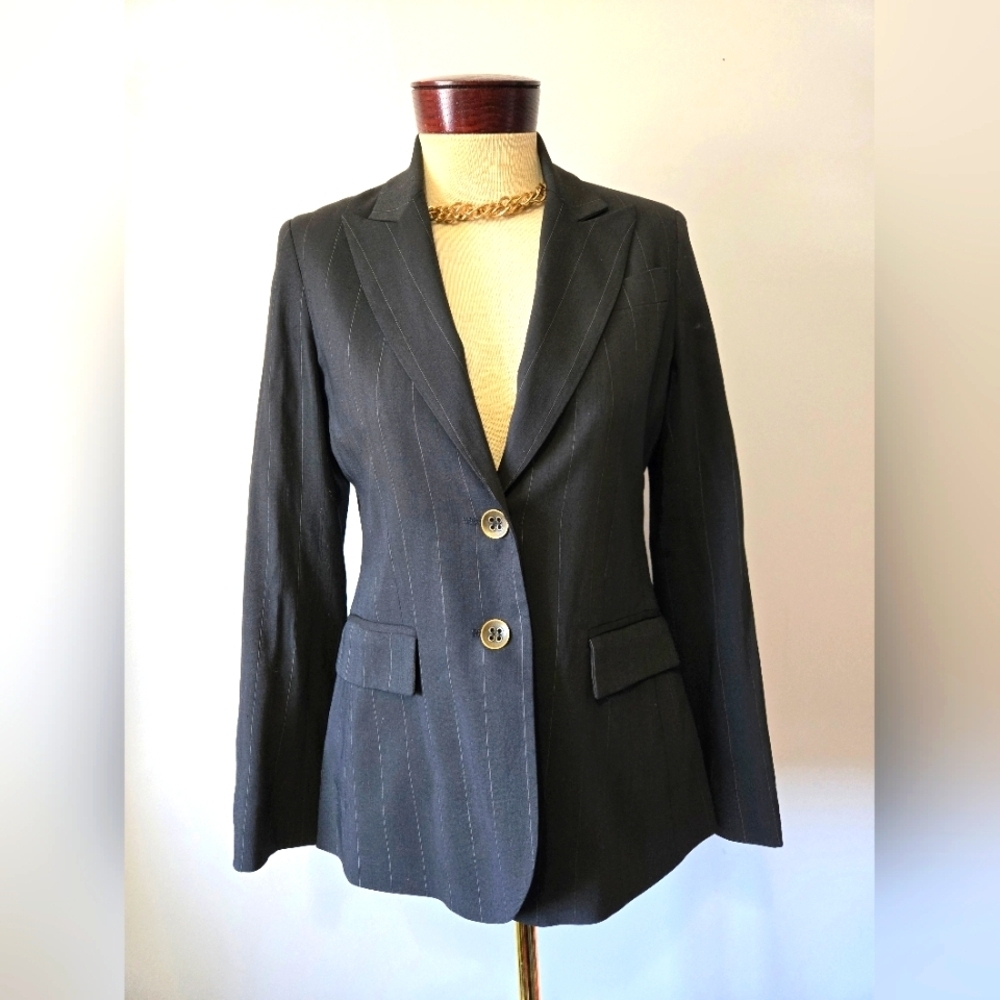 FRANCO MIRABELLI  Black Pinstripe Lightweight Wool Blazer. Size 4